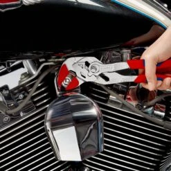 Knipex 86 05 250 Lock Button Waterpump Slip Joint Pliers 250mm (52mm Capacity) -Home Tools Sale 86052507 scaled 1